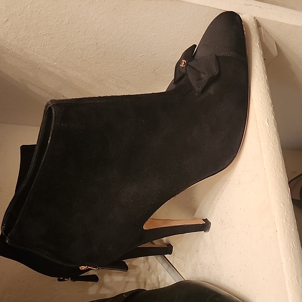 Chanel ankle boots suede size 39 1/2 - Picture 8 of 8
